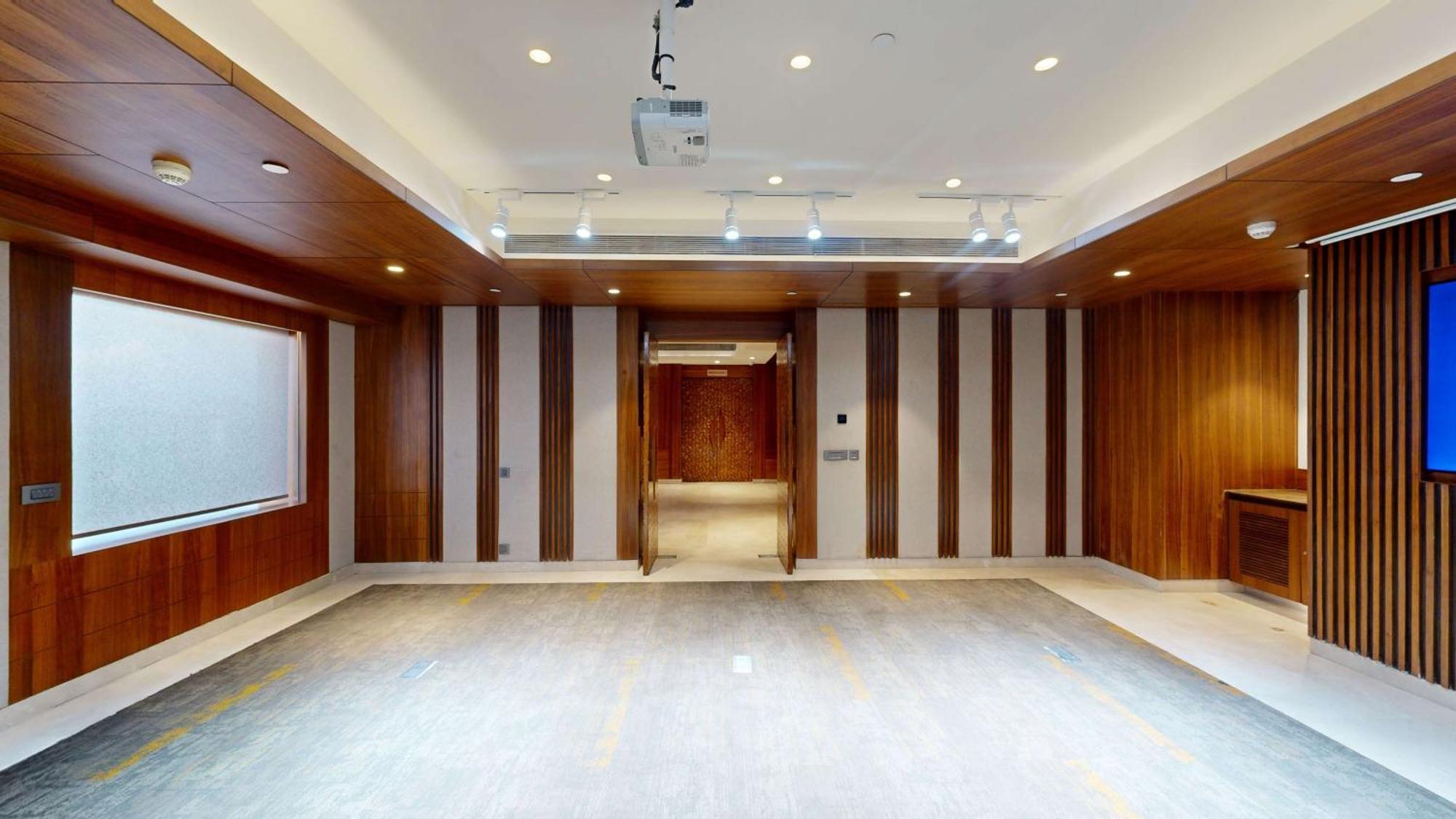 Radisson Blu Towers Kaushambi Delhi Ncr Hotel Ghaziabad Exterior foto The interior of the library