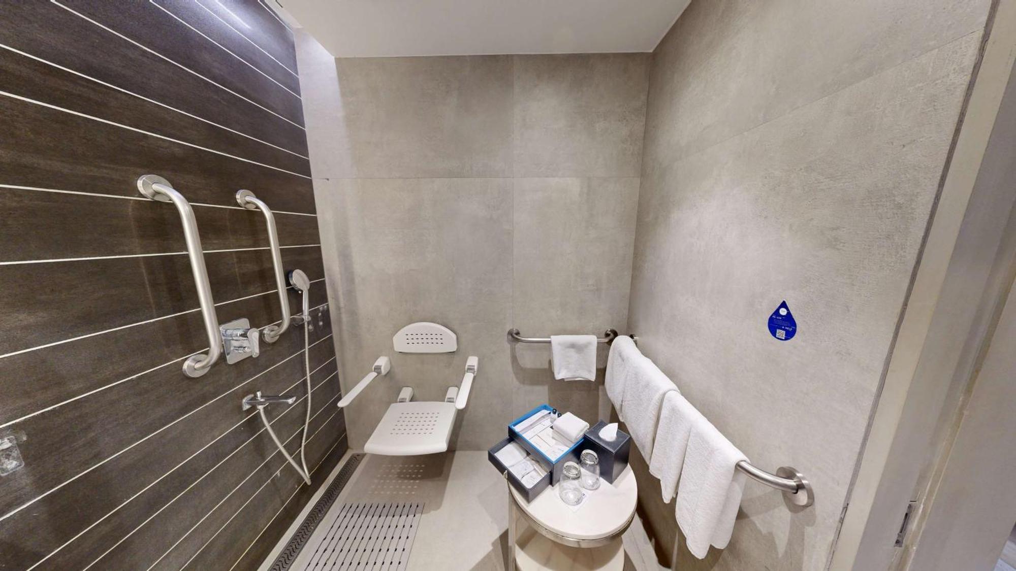Radisson Blu Towers Kaushambi Delhi Ncr Hotel Ghaziabad Exterior foto